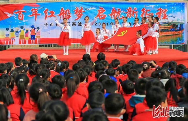 对骨骼、免疫力好的维生素 D，到底要吃到几岁？